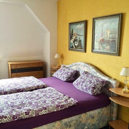 Apart Ferienwohnung Warnemunde Росток Екстер'єр фото