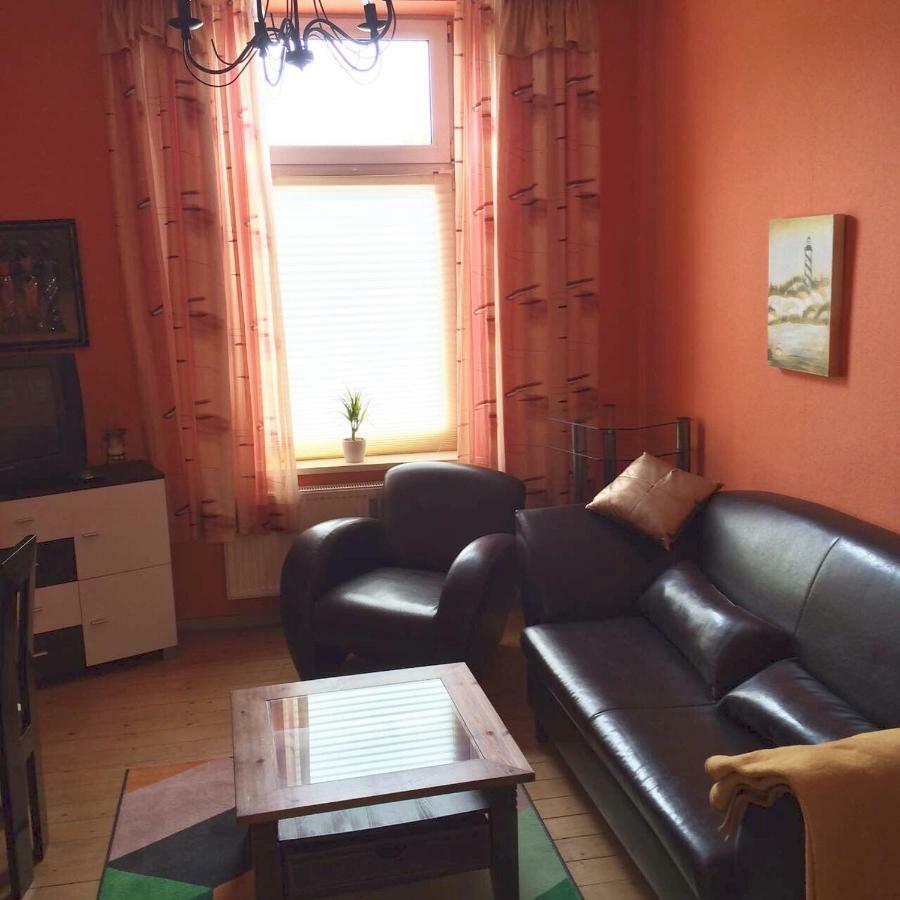 Apart Ferienwohnung Warnemunde Росток Екстер'єр фото